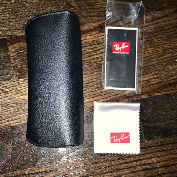 Raybans case and dust cloth - Picture 2 of 3